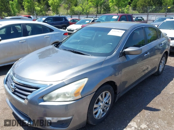 2014 Nissan Altima SV with VIN 1N4AL3AP0EC402329, listed as a IAAI auction lot 42129620 with 160,286 mi miles and . Bid and sale history available at DreamBid. Image 6.