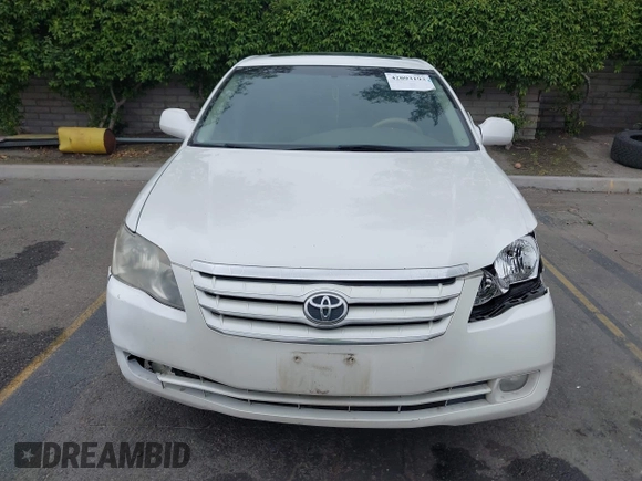 2007 Toyota Avalon XL with VIN 4T1BK36B67U245980, listed as a IAAI auction lot 42093193 with 272,108 mi miles. Bid and sale history available at carsss.com. Image 12.