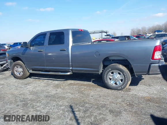 2022 Ram 2500 Tradesman with VIN 3C6UR5HJ2NG111757, listed as a IAAI auction lot 41537105 with 64,589 mi miles and . Bid and sale history available at DreamBid. Image 15.