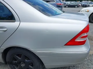 2003 Mercedes-Benz C 240 с VIN WDBRF81J73F366372, выставлен на аукционе IAAI как лот 42715567 с пробегом 159 500 миль миль и . История ставок и продаж доступна на DreamBid. Изображение 12.