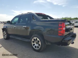 2013 Chevrolet Avalanche LS with VIN 3GNMCEE07DG160304, listed as a Copart auction lot 52943945 with 139,643 mi miles and Salvage Title. Bid and sale history available at carsss.com. Image 2.