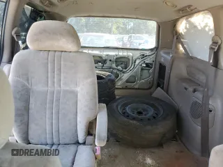 2001 Toyota Sienna LE with VIN 4T3ZF13C31U393555, listed as a Copart auction lot 76843924 with 159,957 mi miles and Clean Title. Bid and sale history available at carsss.com. Image 10.