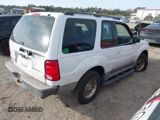 2001 Ford Explorer Sport z VIN 1FMYU60E81UC17081, wystawiony jako IAAI lot #41446558 z przebiegiem 160 877 mil mil oraz . Historia ofert i sprzedaży dostępna na DreamBid. Obrazek 4.