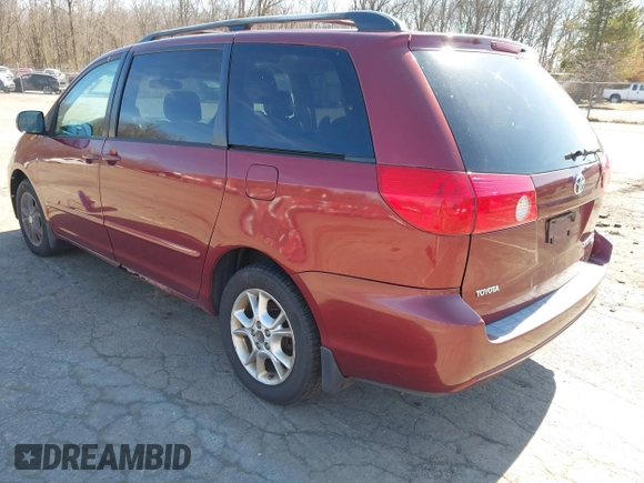 2006 Toyota Sienna LE with VIN 5TDBA23C46S060554, listed as a IAAI auction lot 41791667 with 286,359 mi miles. Bid and sale history available at carsss.com. Image 3.
