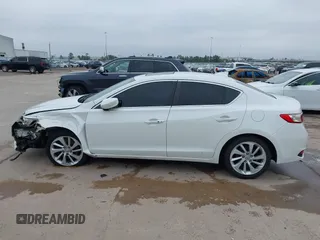 2018 Acura ILX with VIN 19UDE2F36JA004776, listed as a IAAI auction lot 41581090 with 100,094 mi miles and . Bid and sale history available at carsss.com. Image 14.