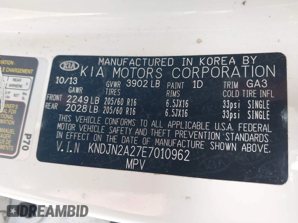 2014 Kia Soul with VIN KNDJN2A27E7010962, listed as a IAAI auction lot 42024098 with 97,370 mi miles. Bid and sale history available at carsss.com. Image 9.