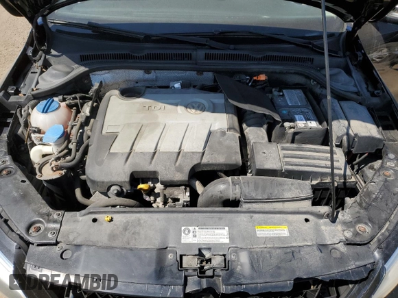 2014 Volkswagen Jetta with VIN 3VWWL7AJ2EM366464, listed as a Copart auction lot 56569795 with 139,761 mi miles and Clean title. Bid and sale history available at DreamBid. Image 11.