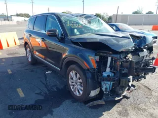 2022 Kia Telluride LX z VIN 5XYP24HC6NG304644, wystawiony jako IAAI lot #41659359 z przebiegiem 38 136 mil mil oraz . Historia ofert i sprzedaży dostępna na DreamBid. Obrazek 1.