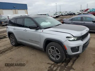 2022 Jeep Grand Cherokee Trailhawk with VIN 1C4RJHCG3N8625934, listed as a Copart auction lot 84533024 with 19,979 mi miles and Salvage title. Bid and sale history available at DreamBid. Image 4.