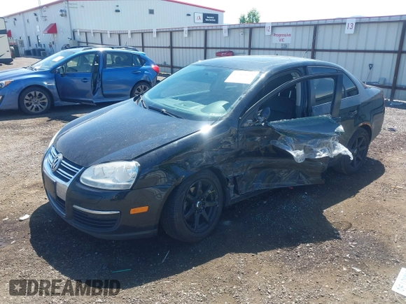 2010 Volkswagen Jetta SE with VIN 3VWRZ7AJ7AM116496, listed as a IAAI auction lot 42360075 with 249,048 mi miles and . Bid and sale history available at DreamBid. Image 17.