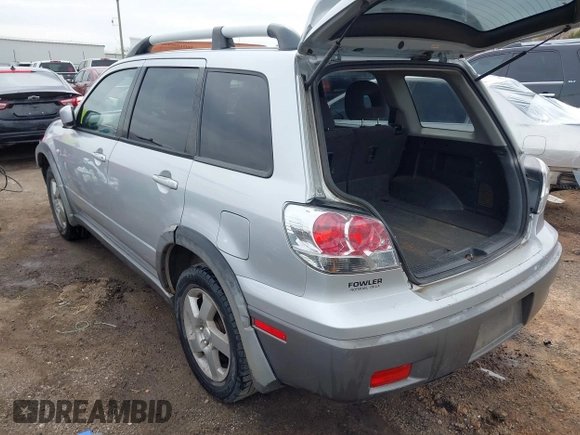 2003 Mitsubishi Outlander XLS with VIN JA4LX41G93U022114, listed as a IAAI auction lot 41776928 with 334,774 mi miles. Bid and sale history available at carsss.com. Image 3.