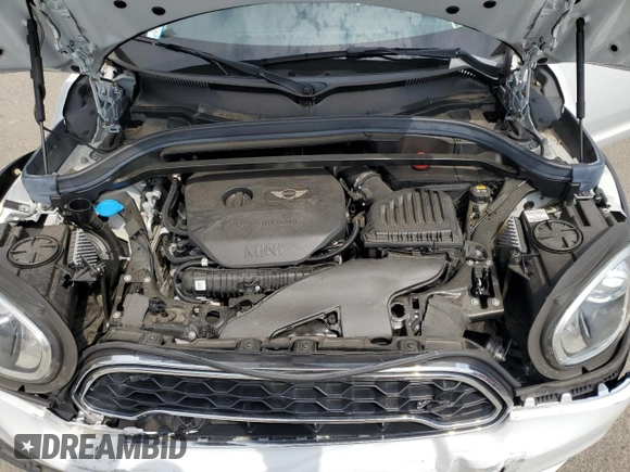 2019 MINI Countryman Cooper S with VIN WMZYT5C56K3G93448, listed as a Copart auction lot 63420534 with 21,440 mi miles and Salvage Title. Bid and sale history available at carsss.com. Image 11.