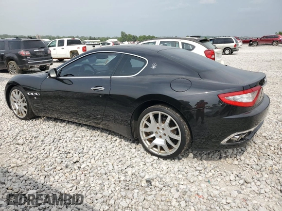 2008 Maserati GranTurismo z VIN ZAMGJ45A480034390, wystawiony jako Copart lot #59290025 z przebiegiem 54 645 mil mil oraz Czysty tytuł • Clean title. Historia ofert i sprzedaży dostępna na DreamBid. Obrazek 2.