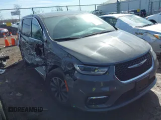 2022 Chrysler Pacifica Hybrid Limited z VIN 2C4RC1S71NR143650, wystawiony jako IAAI lot #41701707 z przebiegiem 32 094 mil mil oraz . Historia ofert i sprzedaży dostępna na DreamBid. Obrazek 1.