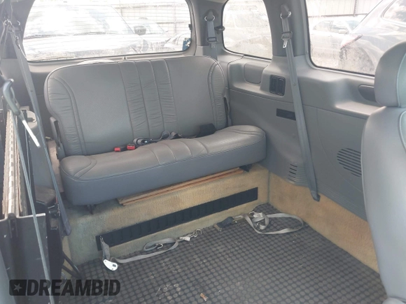 1995 Ford Windstar GL with VIN 2FMDA5140SBC55967, listed as a IAAI auction lot 42208201 with 97,670 mi miles and . Bid and sale history available at carsss.com. Image 8.
