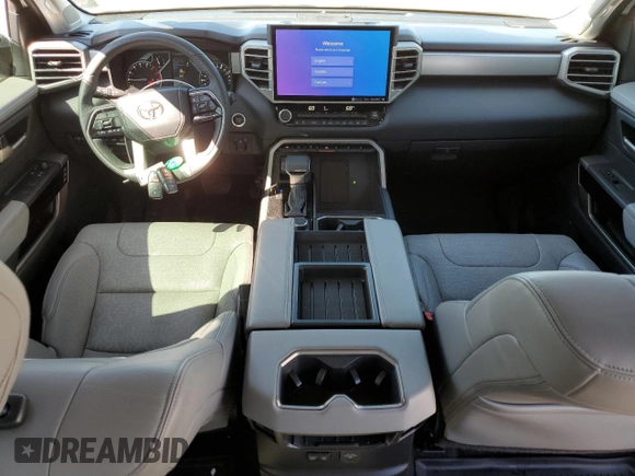 2022 Toyota Tundra Limited с VIN 5TFJA5DB4NX043068, выставлен на аукционе Copart как лот 49966605 с пробегом 32 628 миль миль и Списание • Salvage title. История ставок и продаж доступна на DreamBid. Изображение 8.
