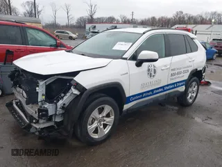 2021 Toyota RAV4 Hybrid LE z VIN 2T3MWRFV6MW118143, wystawiony jako IAAI lot #41863177 z przebiegiem 43 527 mil mil oraz . Historia ofert i sprzedaży dostępna na DreamBid. Obrazek 22.