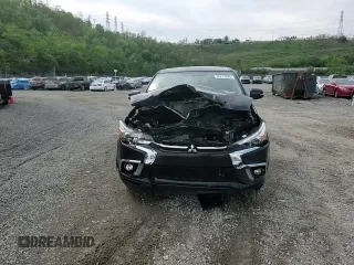 2019 Mitsubishi Outlander ES z VIN JA4AR3AU9KU008553, wystawiony jako Copart lot #55217945 z przebiegiem 85 670 mil mil oraz Szkoda całkowita • Salvage title. Historia ofert i sprzedaży dostępna na DreamBid. Obrazek 14.