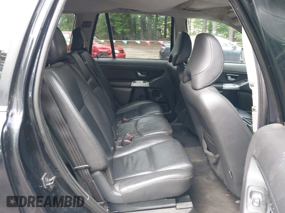 2006 Volvo XC90 2.5L Turbo with VIN YV4CZ592561296816, listed as a IAAI auction lot 42199168 with 199,667 mi miles. Bid and sale history available at carsss.com. Image 8.