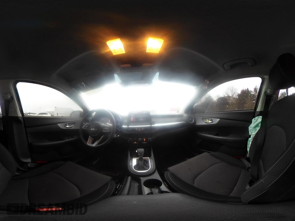 2023 Kia Forte LXS z VIN 3KPF24AD9PE511818, wystawiony jako IAAI lot #41554269 z przebiegiem 16 465 mil mil oraz . Historia ofert i sprzedaży dostępna na DreamBid. Obrazek 18.