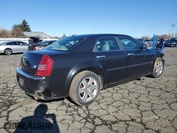 2006 Chrysler 300 C with VIN 2C3LK63HX6H165008, listed as a Copart auction lot 82394174 with 191,055 mi miles and Salvage Title. Bid and sale history available at carsss.com. Image 3.
