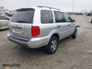 2005 Honda Pilot EX with VIN 5FNYF18425B048087, listed as a IAAI auction lot 41944470 with 1 mi miles. Bid and sale history available at carsss.com. Image 4.