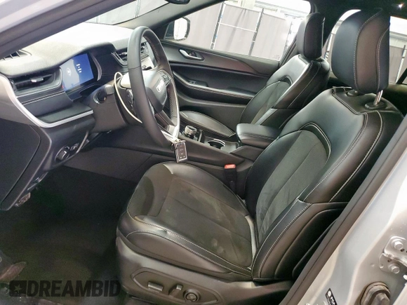 2024 Jeep Grand Cherokee Altitude with VIN 1C4RJHAG6RC124560, listed as a Copart auction lot 64229455 with 41,044 mi miles and Clean title. Bid and sale history available at DreamBid. Image 7.