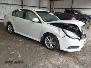 2014 Subaru Legacy Premium z VIN 4S3BMCC67E3012649, wystawiony jako IAAI lot #42211405 z przebiegiem 150 000 mil mil oraz . Historia ofert i sprzedaży dostępna na DreamBid. Obrazek 1.