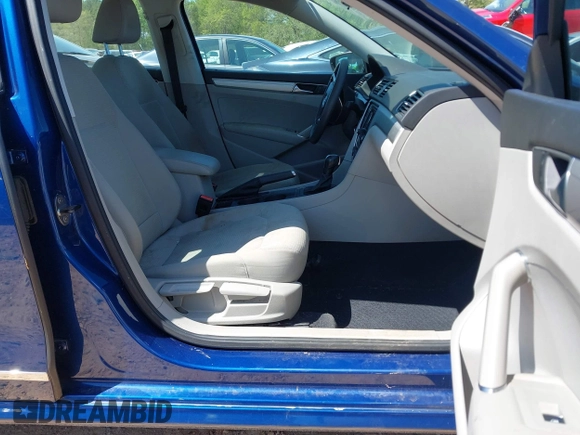 2016 Volkswagen Passat S with VIN 1VWAT7A36GC048458, listed as a IAAI auction lot 42001799 with 50,962 mi miles and . Bid and sale history available at DreamBid. Image 5.
