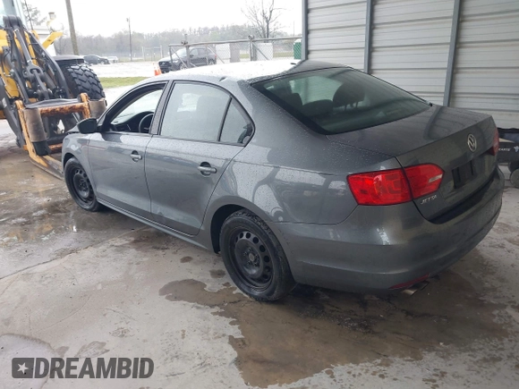 2013 Volkswagen Jetta S с VIN 3VW2K7AJ4DM216470, выставлен на аукционе IAAI как лот 41619015 с пробегом 110 162 миль миль и . История ставок и продаж доступна на DreamBid. Изображение 3.