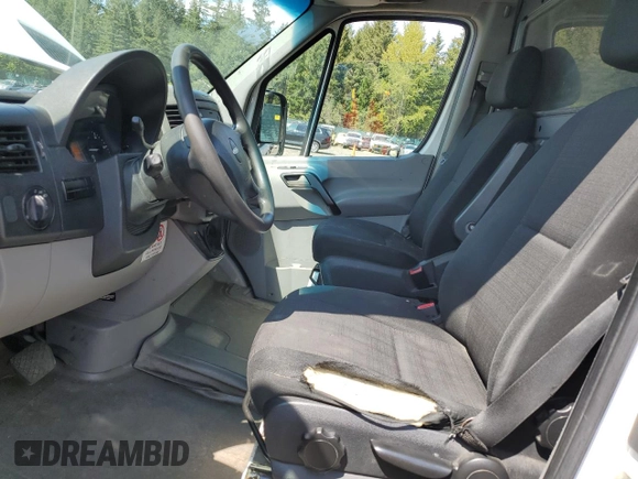 2015 Freightliner Sprinter with VIN WDYPE7DC0FP137988, listed as a Copart auction lot 55630245 with 163,035 mi miles and Clean Title. Bid and sale history available at DreamBid. Image 7.
