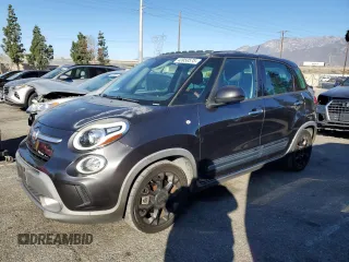 2014 FIAT 500L Trekking with VIN ZFBCFADH8EZ013893, listed as a Copart auction lot 42050575 with 60,580 mi miles and Salvage Title. Bid and sale history available at DreamBid. Image 1.