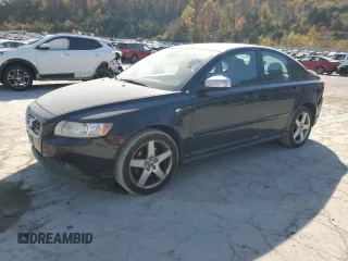 2010 Volvo S40 R-Design with VIN YV1672MH2A2487400, listed as a Copart auction lot 78263084 with 171,047 mi miles and Salvage Title. Bid and sale history available at carsss.com. Image 1.