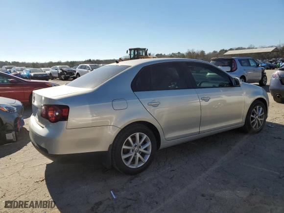 2010 Volkswagen Jetta Sedan Limited with VIN 3VWAX7AJ7AM117117, listed as a Copart auction lot 88937815 with 217,221 mi miles and Salvage Title. Bid and sale history available at carsss.com. Image 3.