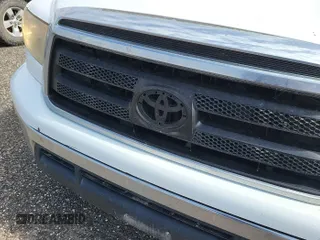 2011 Toyota Tundra with VIN 5TFUY5F1XBX198815, listed as a IAAI auction lot 42571444 with 281,114 mi miles and . Bid and sale history available at DreamBid. Image 14.