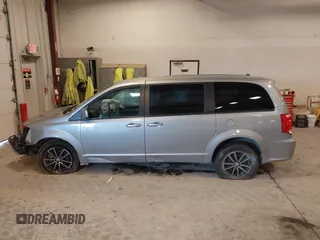 2018 Dodge Grand Caravan SXT z VIN 2C4RDGCG9JR137703, wystawiony jako IAAI lot #41512024 z przebiegiem 113 860 mil mil oraz . Historia ofert i sprzedaży dostępna na DreamBid. Obrazek 14.