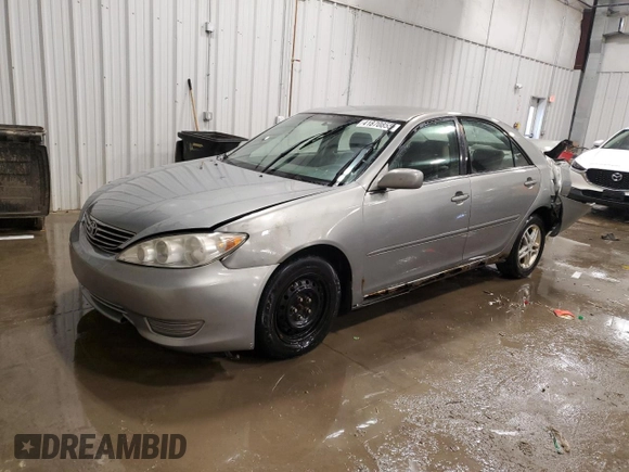2006 Toyota Camry STD with VIN JTDBE32K163040668, listed as a Copart auction lot 41870855 with 239,106 mi miles and Clean Title. Bid and sale history available at carsss.com. Image 1.