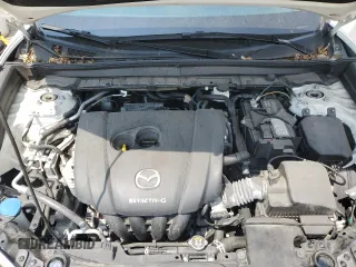 2021 Mazda CX-30 Preferred with VIN 3MVDMACLXMM215839, listed as a Copart auction lot 60664625 with 27,177 mi miles and Non repairable. Bid and sale history available at DreamBid. Image 11.