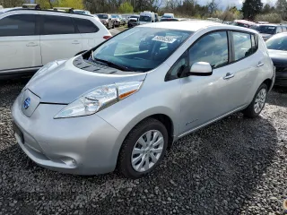 2015 Nissan LEAF SV with VIN 1N4AZ0CPXFC313458, listed as a Copart auction lot 50556295 with 85,231 mi miles and Salvage Title. Bid and sale history available at carsss.com. Image 1.