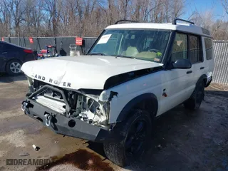 2000 Land Rover Discovery Series II w/Cloth with VIN SALTY1546YA247075, listed as a IAAI auction lot 41650529 with 140,039 mi miles. Bid and sale history available at carsss.com. Image 2.