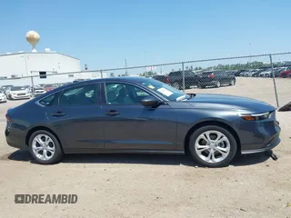 2024 Honda Accord LX z VIN 1HGCY1F28RA046057, wystawiony jako IAAI lot #42009898 z przebiegiem 4831 mil mil oraz . Historia ofert i sprzedaży dostępna na DreamBid. Obrazek 13.
