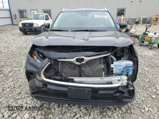 2022 Toyota Highlander XLE with VIN 5TDGZRBH6NS175420, listed as a Copart auction lot 57328585 with 47,962 mi miles and Salvage title. Bid and sale history available at DreamBid. Image 5.