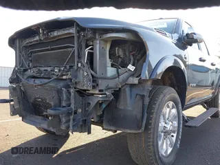 2019 Ram 2500 Laramie with VIN 3C6UR5FL5KG546188, listed as a IAAI auction lot 41361194 with 100,639 mi miles. Bid and sale history available at carsss.com. Image 18.