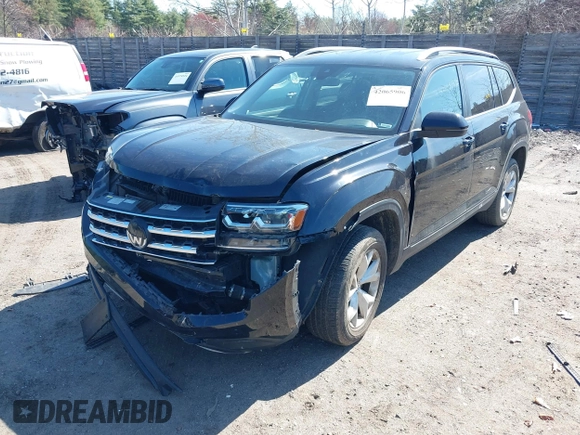 2018 Volkswagen Atlas SE with VIN 1V2DP2CA9JC599623, listed as a IAAI auction lot 42065906 with Not provided miles and . Bid and sale history available at DreamBid. Image 17.