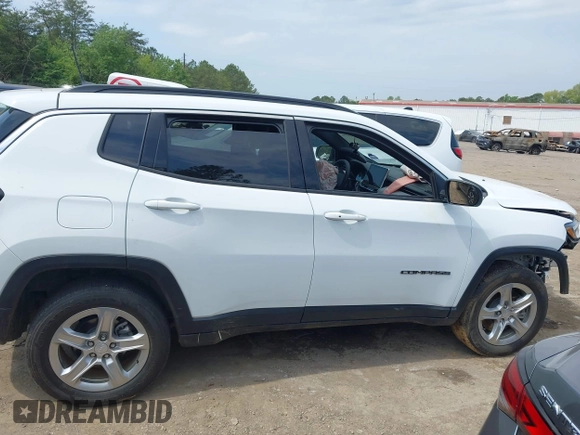 2024 Jeep Compass Latitude with VIN 3C4NJDBN2RT603650, listed as a IAAI auction lot 42012219 with 35,197 mi miles. Bid and sale history available at carsss.com. Image 14.