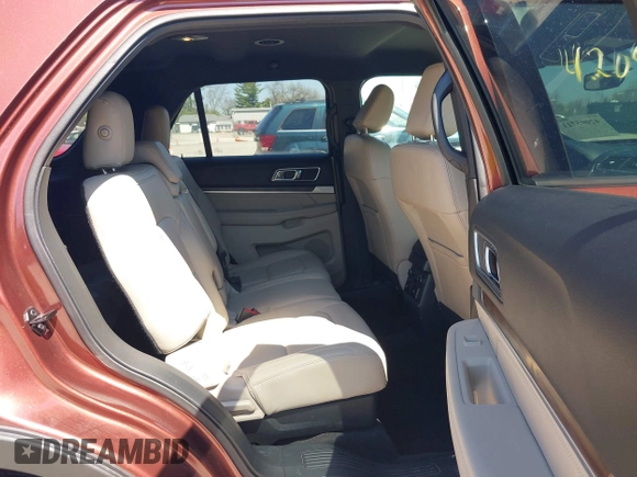 2018 Ford Explorer Limited with VIN 1FM5K8F82JGC13385, listed as a IAAI auction lot 42095711 with 82,165 mi miles and . Bid and sale history available at carsss.com. Image 8.