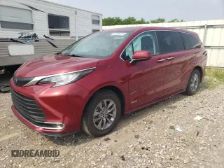 2021 Toyota Sienna XLE with VIN 5TDYRKEC1MS030120, listed as a Copart auction lot 59368175 with Not provided miles and Salvage title. Bid and sale history available at DreamBid. Image 1.