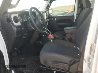 2024 Jeep Gladiator Sport с VIN 1C6JJTAG5RL113296, выставлен на аукционе Copart как лот 52172315 с пробегом 35 463 миль миль и Списание • Salvage title. История ставок и продаж доступна на DreamBid. Изображение 7.