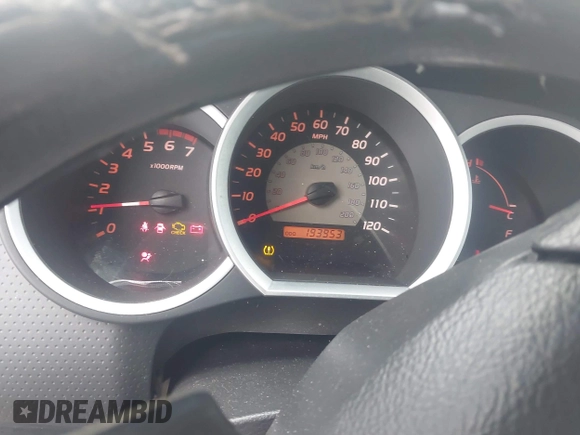 2006 Toyota Tacoma PreRunner z VIN 3TMJU62NX6M018693, wystawiony jako IAAI lot #42184797 z przebiegiem 193 953 mil mil oraz . Historia ofert i sprzedaży dostępna na DreamBid. Obrazek 7.