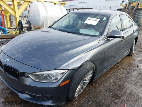 2014 BMW 3 Series 335i xDrive with VIN WBA3B9C53EF588061, listed as a IAAI auction lot 41652035 with 123,345 mi miles. Bid and sale history available at carsss.com. Image 2.